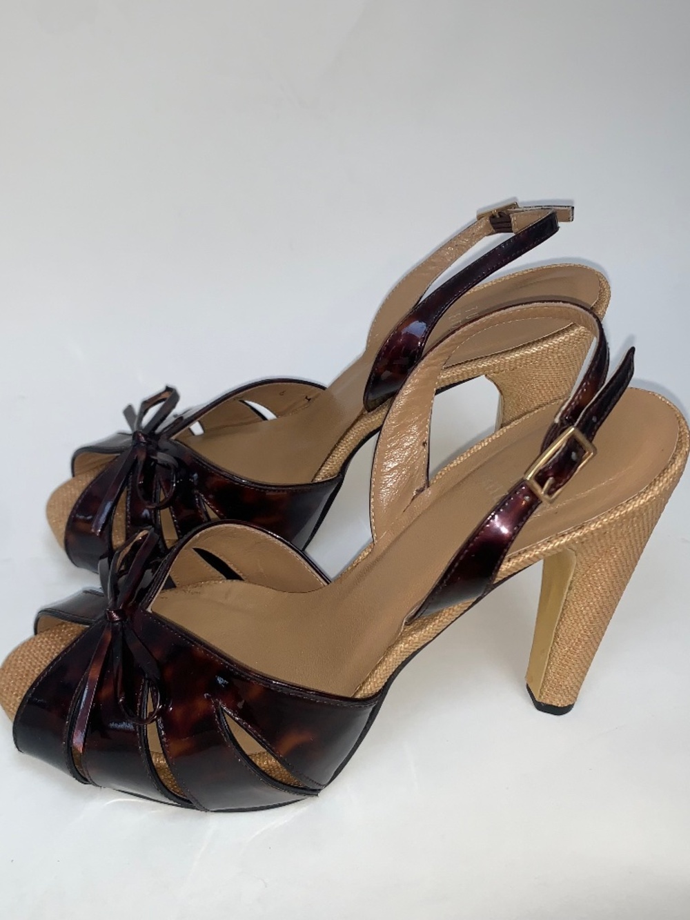 Stuart Weitzman Tortoise Patent Leather‎ Strappy Bow Sandals Heels Women's Sz 6M